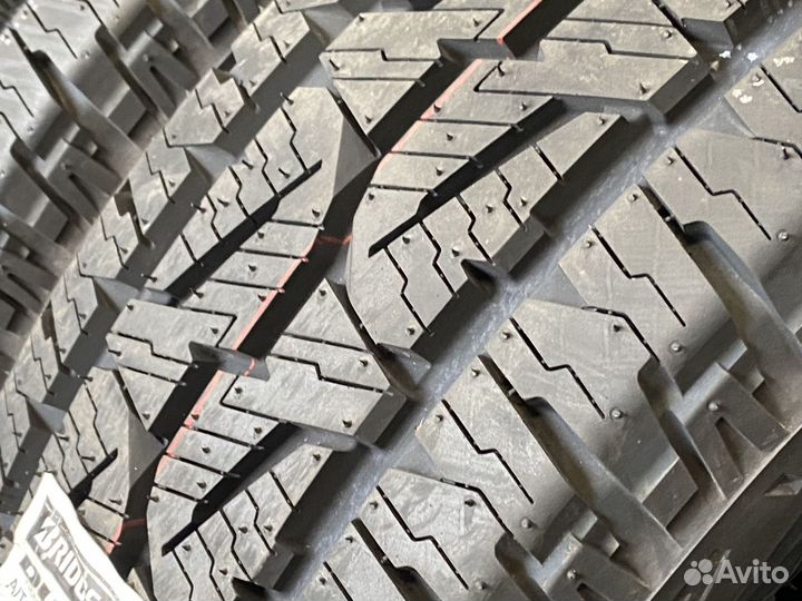 Bridgestone Dueler A/T 001 235/65 R17