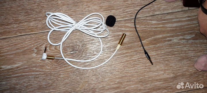 Петличный микрофон univus