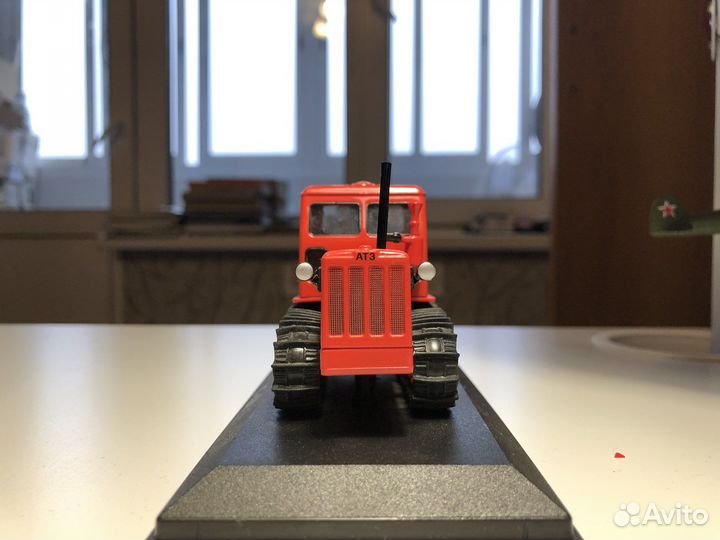 Модель трактора Т-4А алтаец