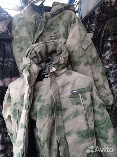Камуфляжный костюм зимний, горка