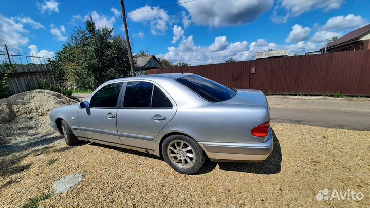 Mercedes-Benz E-класс 2.0 AT, 1999, 600 000 км