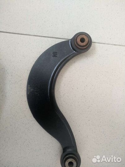 Рычаг (серповидный) Мазда 3 бк,форд фокус 2, форд