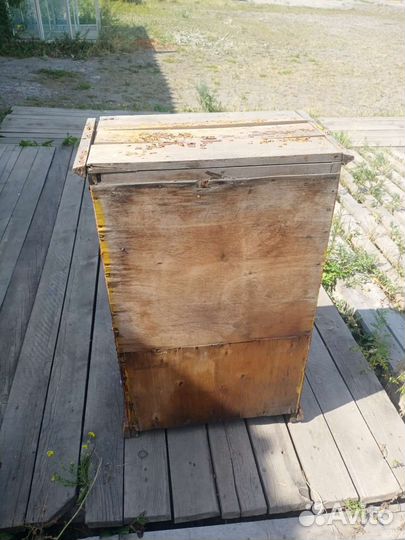 Старинная тумбочка(в ремонт)