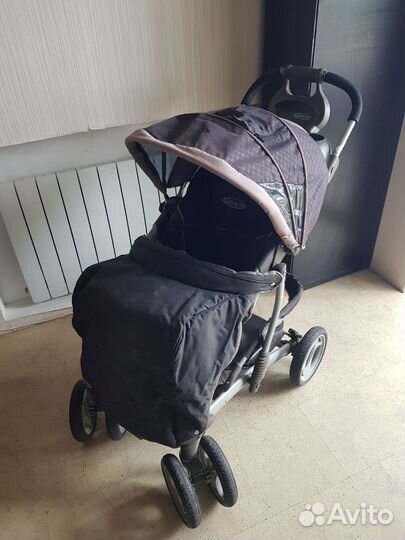 Коляска Graco Comfort Tracker