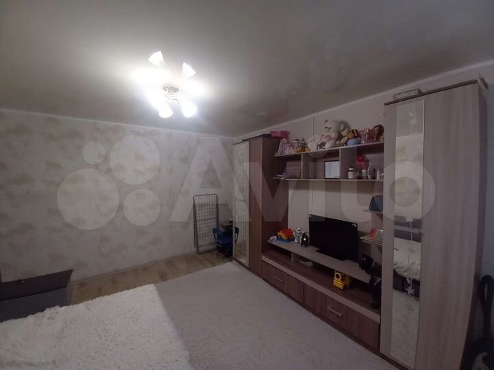2-к. квартира, 40 м², 1/4 эт.