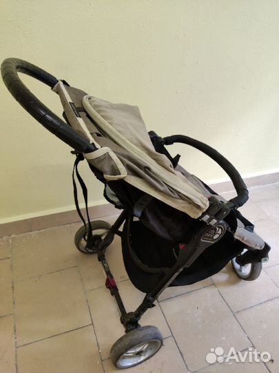 Коляска прогулочная Baby Jogger City Mini 4W