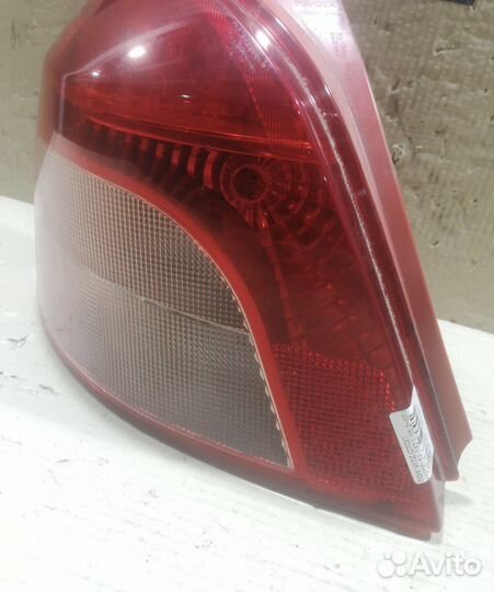 Стоп led toyota yaris 2006 год
