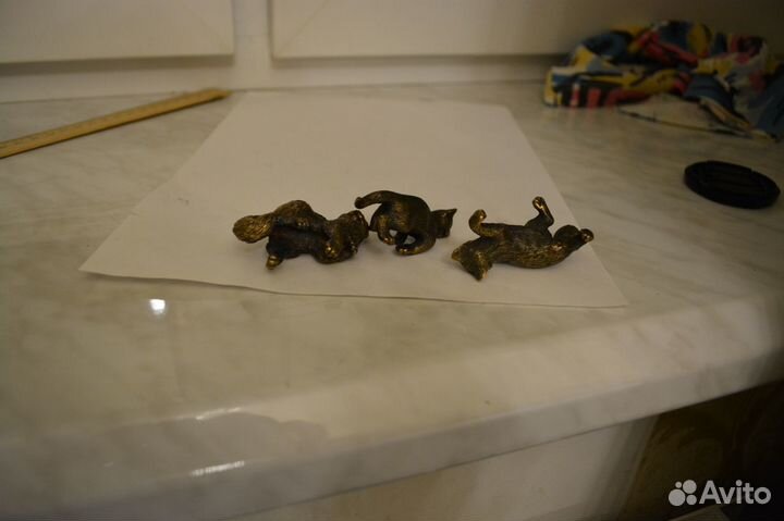 Фигурки котов бронза литье Жаваранков