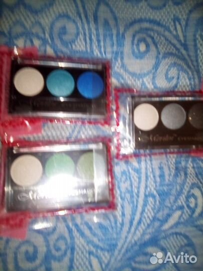 Тени для век в ассортименте