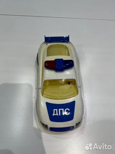 Полицейская машина