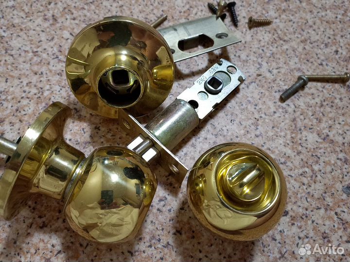 Ручка межкомнатная дверная