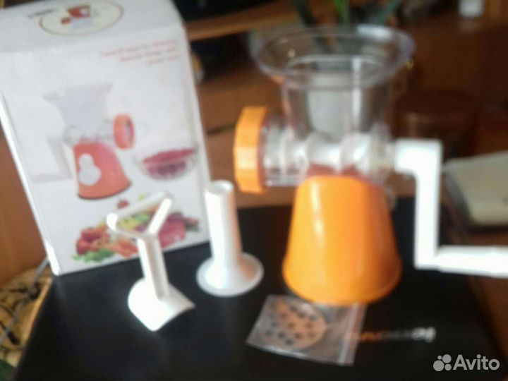 Мясорубка ручная новая
