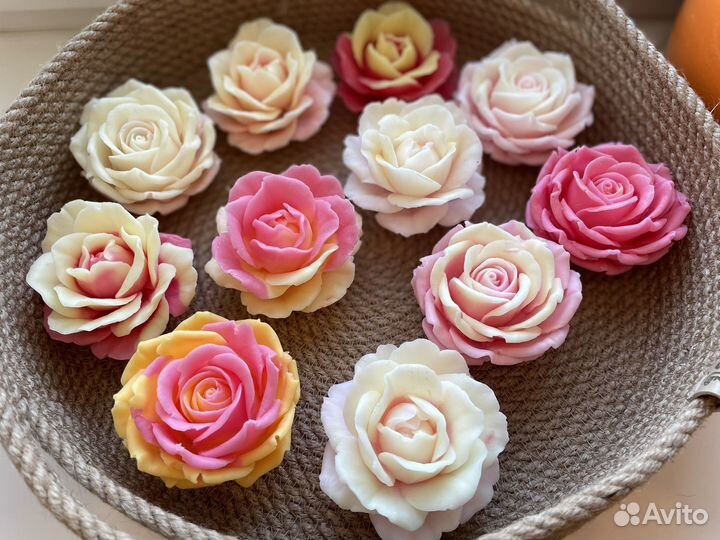 Мыльная ароматная роза в куполе