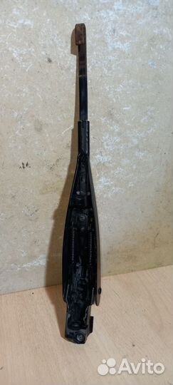 Поводок дворника Mercedes E W124