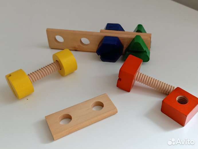 Деревянная развивающая игрушка