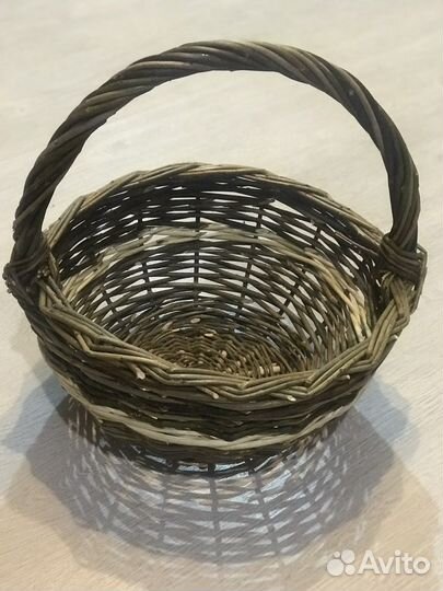 Корзина плетеная