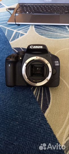 Зеркальный фотоаппарат canon 550d