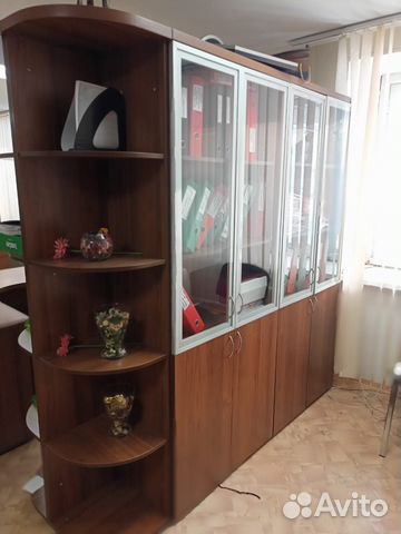 Офисная мебель, столы, кресла, диваны, сейфы