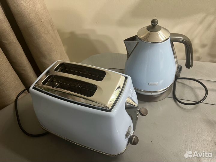 Чайник и тостер Delonghi vintage azure blue