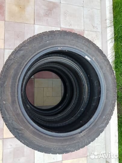 Roadstone Winguard WinSpike 205/55 R16