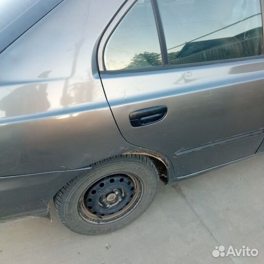 Hyundai Accent 1.3 МТ, 2001, битый, 300 650 км
