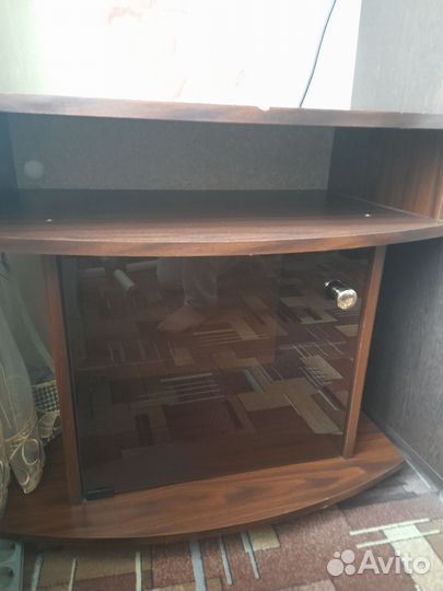 Тумба под телевизор