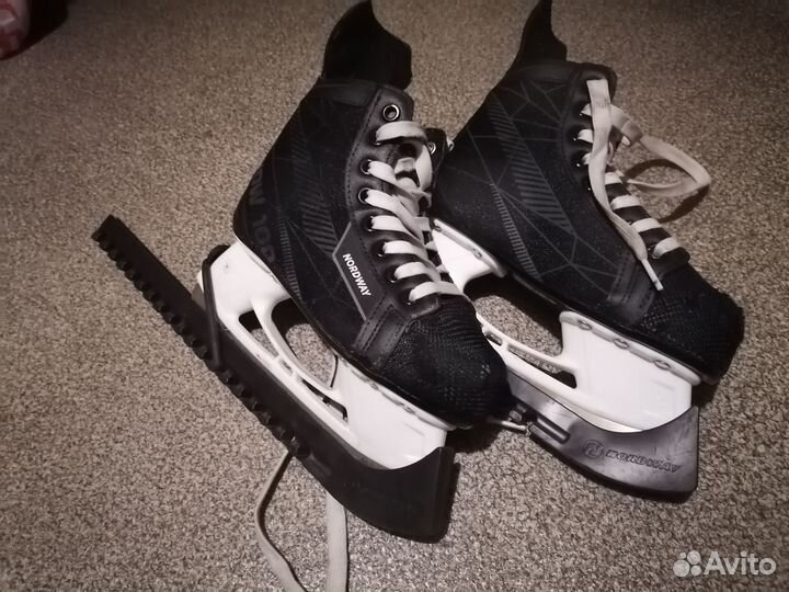 Коньки хоккейные 34 размер