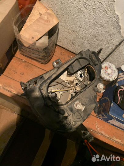 Передняя правая фара на priora