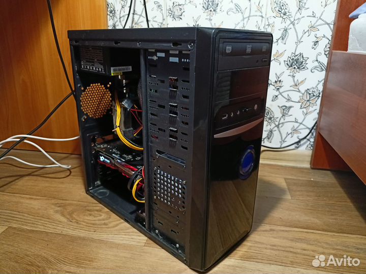 Компьютер (Intel i5-4460, GTX 1050Ti, 16GB)