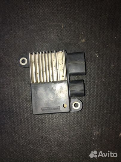 Блок управления вентилятором Toyota 8925712010