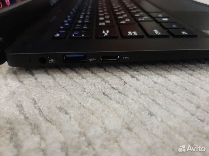 Нетбук Intel Atom Z8300 1.44ггц, RAM 4Гб, SSD 64Гб