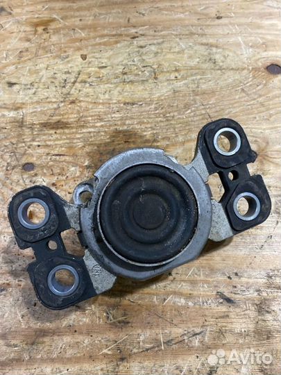 Подушка двигателя левая Volvo S80 AS98 B6324S 2007