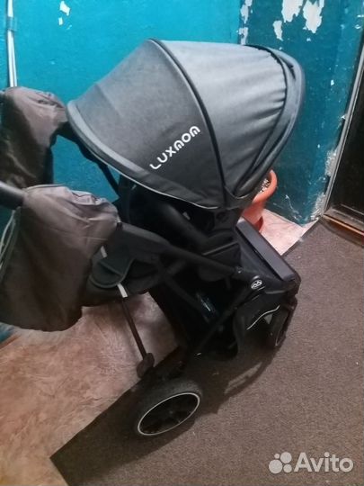 Детская прогулочная легкая коляска
