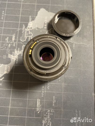 Объектив Canon EF-S 18-55 mm f/3.5-5.6 IS II