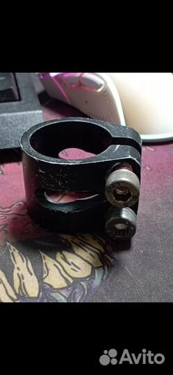 Зажим для трюкового самоката