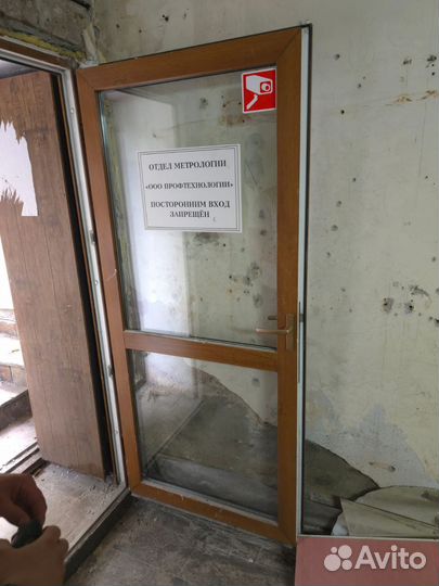 Дверь пластиковая
