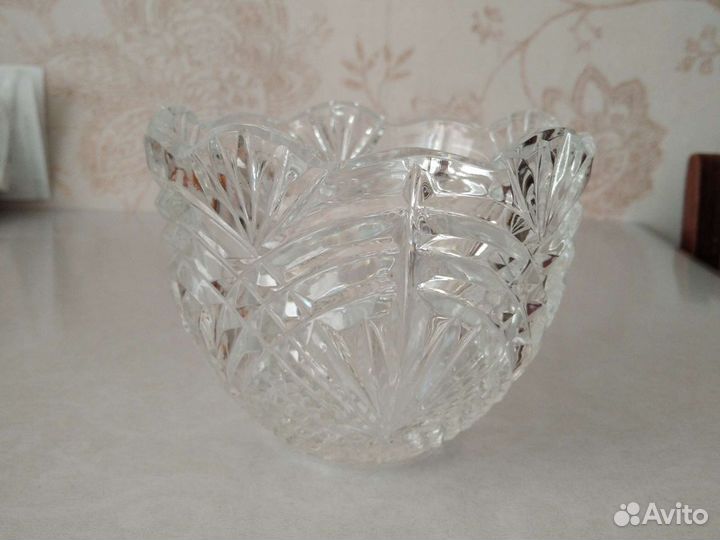 Хрустальная ваза