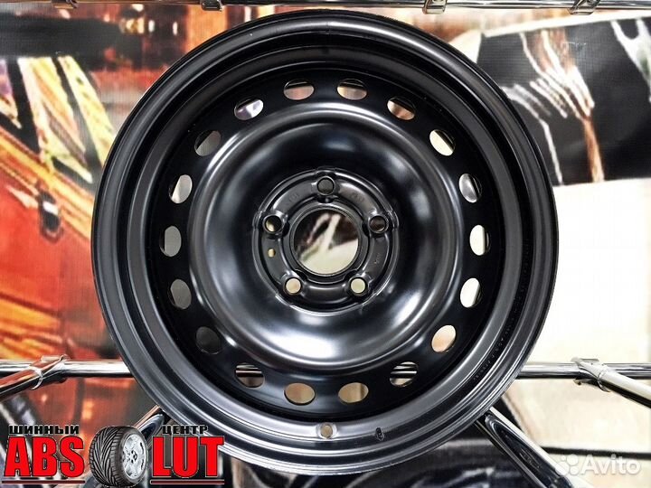 Новые стальные диски R16 на Mitsubishi Outlander