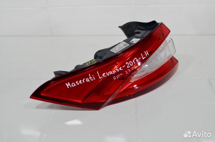 Фонарь левый Maserati Levante M161 2016-2020
