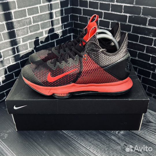 Кроссовки Nike Lebron Witness IV