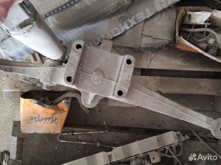 Кронштейн задних подушек подвески правый MAN