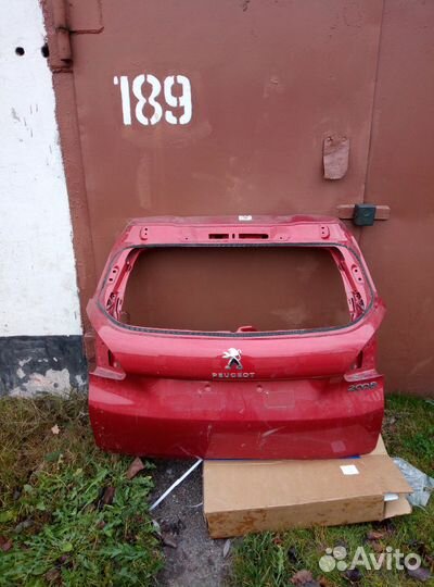 Peugeot 2008 (багажник)