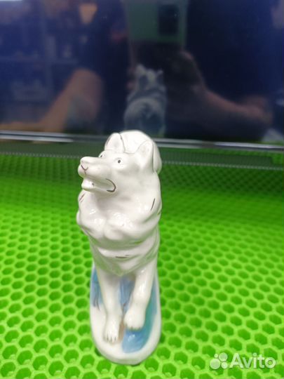 Статуэтка Лайка(Гжель)