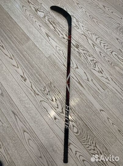 Клюшка хоккейная
