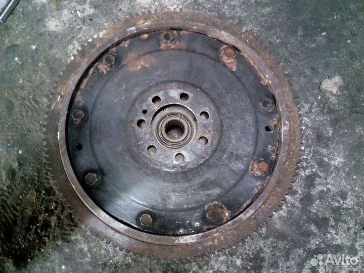 Маховик сцепление Renault 1.5 dci K9K