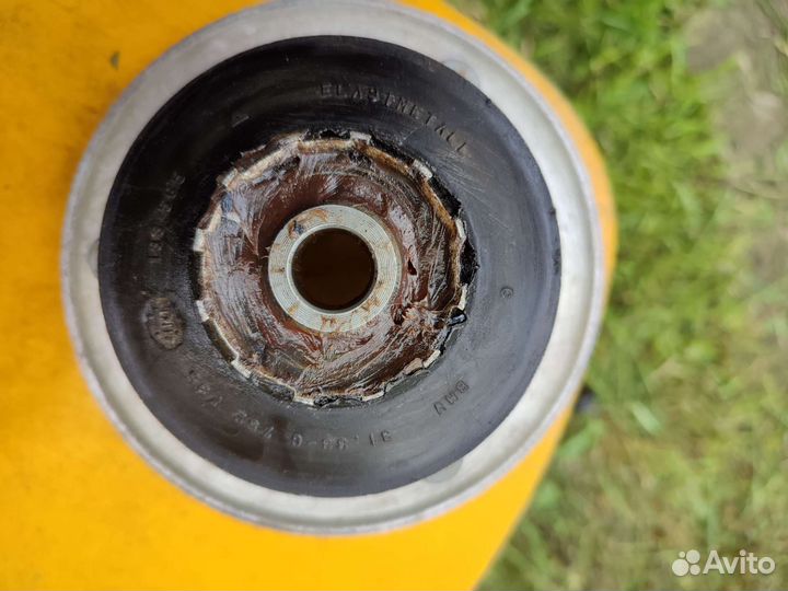 Опора переднего амортизатора BMW e39