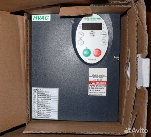 Преобразователь Schneider Electric ATV212HU55N4