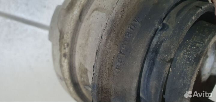 Подушки двигателя w211 2.2 cdi