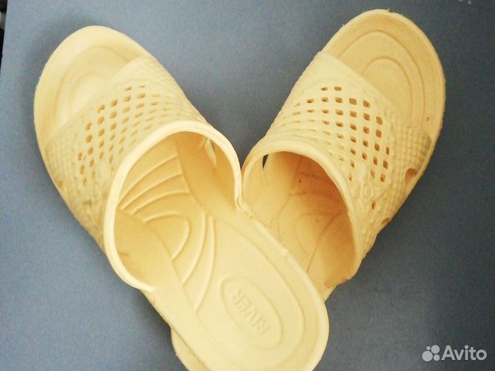 Резиновые тапки