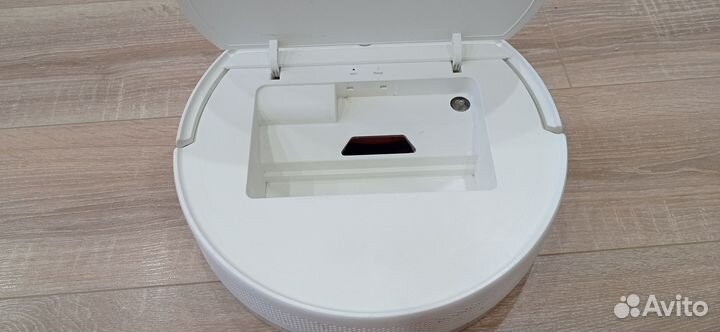 Робот-пылесос Xiaomi Mi Robot Vacuum Mop Essential